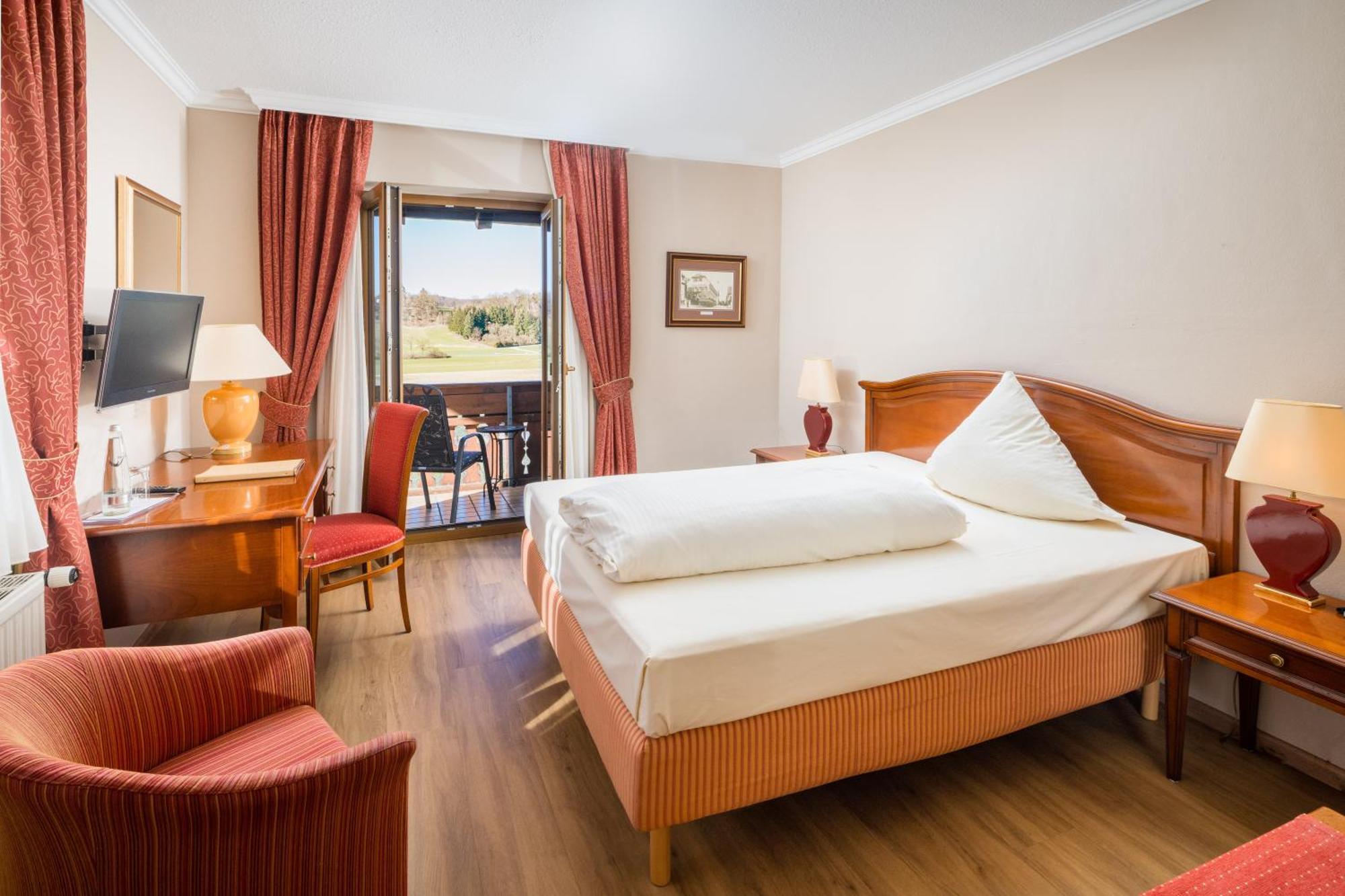 Hotel-Gasthof Huber Ebersberg Bagian luar foto
