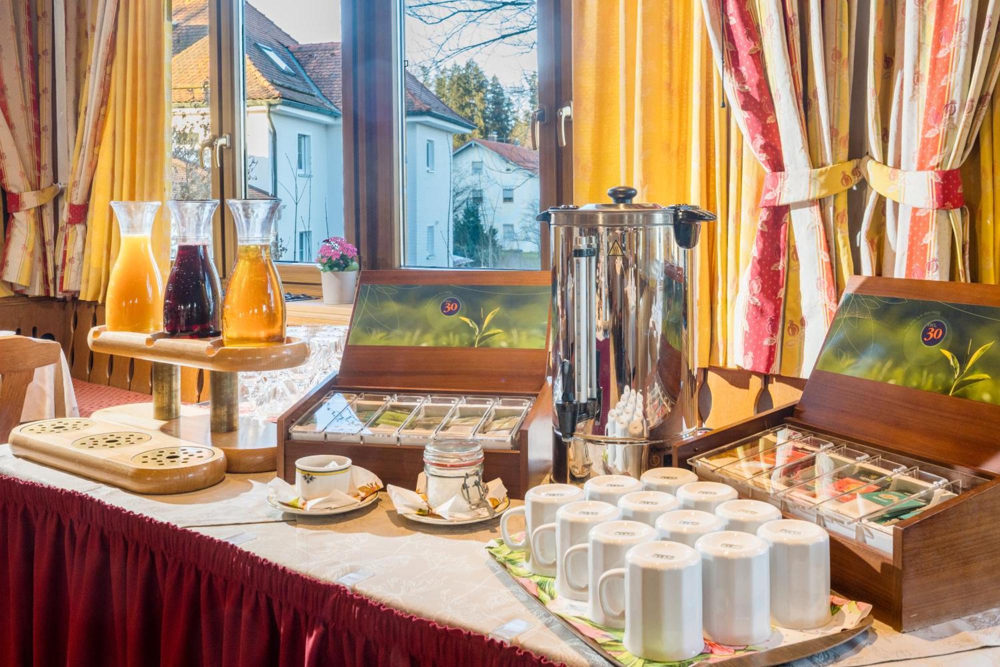 Hotel-Gasthof Huber Ebersberg Bagian luar foto